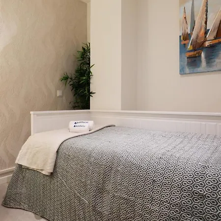 Cheerful Sunny Flat - Historical Center Porto