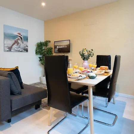 Cheerful Sunny Flat - Historical Center *