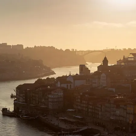 Apartment Cheerful Sunny Flat - Historical Center Porto