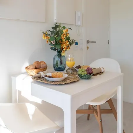 Cheerful Sunny Flat - Historical Center Porto